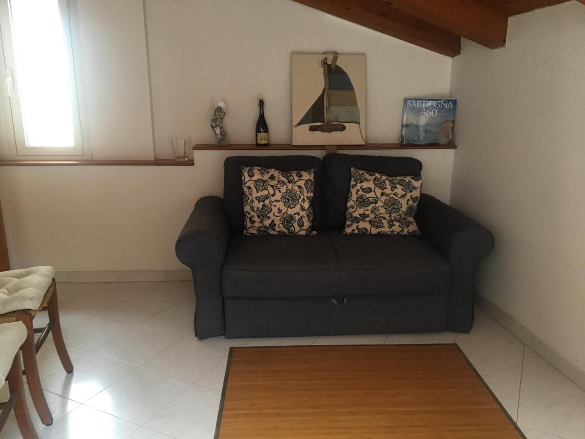 Deliziosa Mansarda Nel Quartiere Marina - Cagliari Q8577 Apartamento Exterior foto