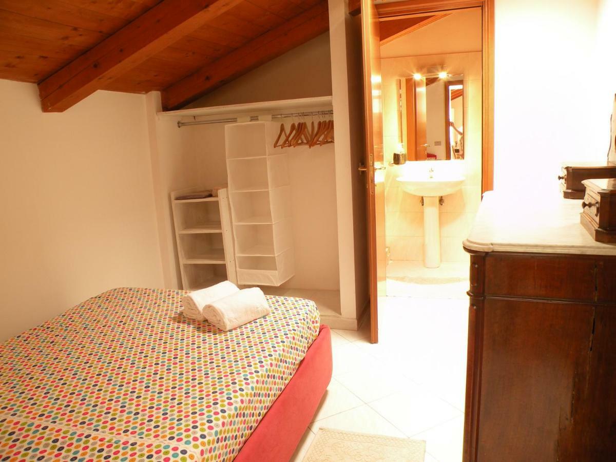 Deliziosa Mansarda Nel Quartiere Marina - Cagliari Q8577 Apartamento Exterior foto