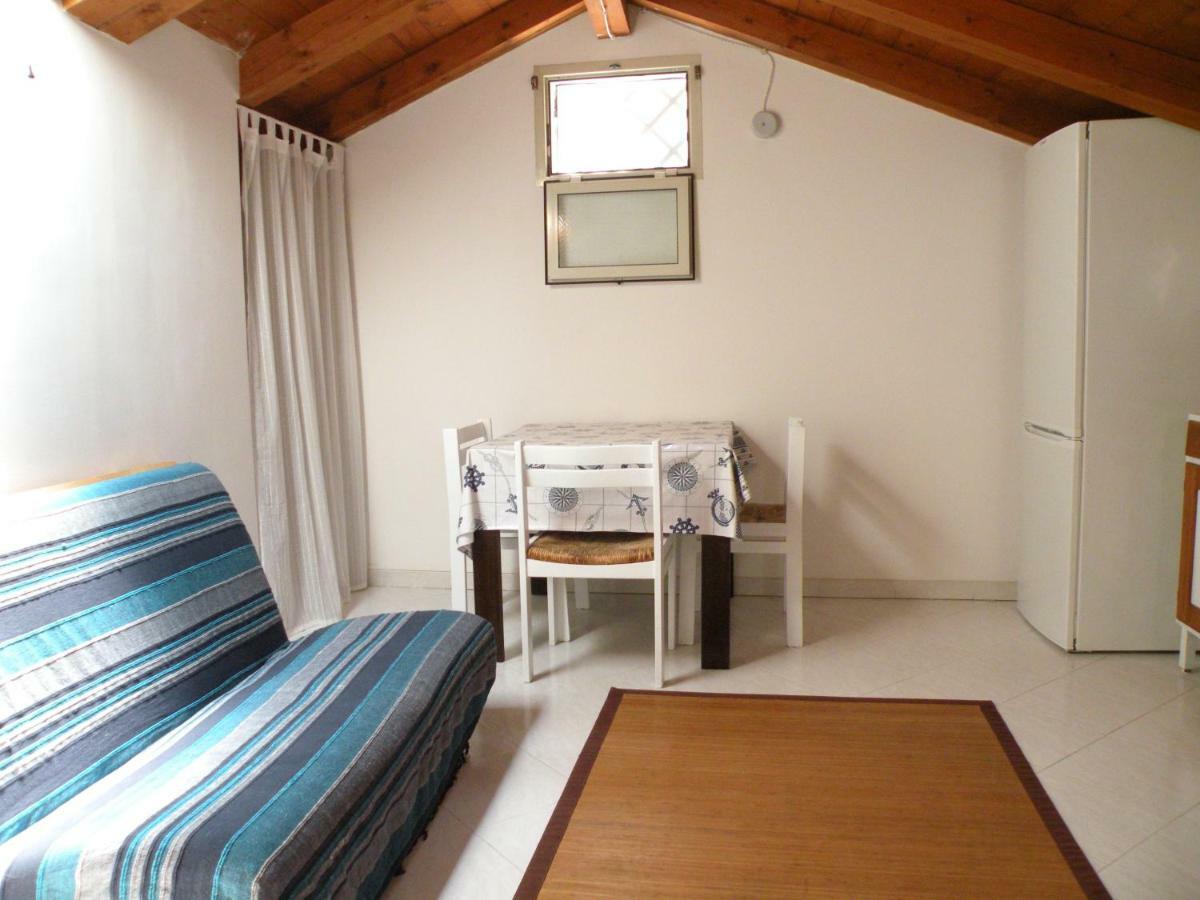 Deliziosa Mansarda Nel Quartiere Marina - Cagliari Q8577 Apartamento Exterior foto